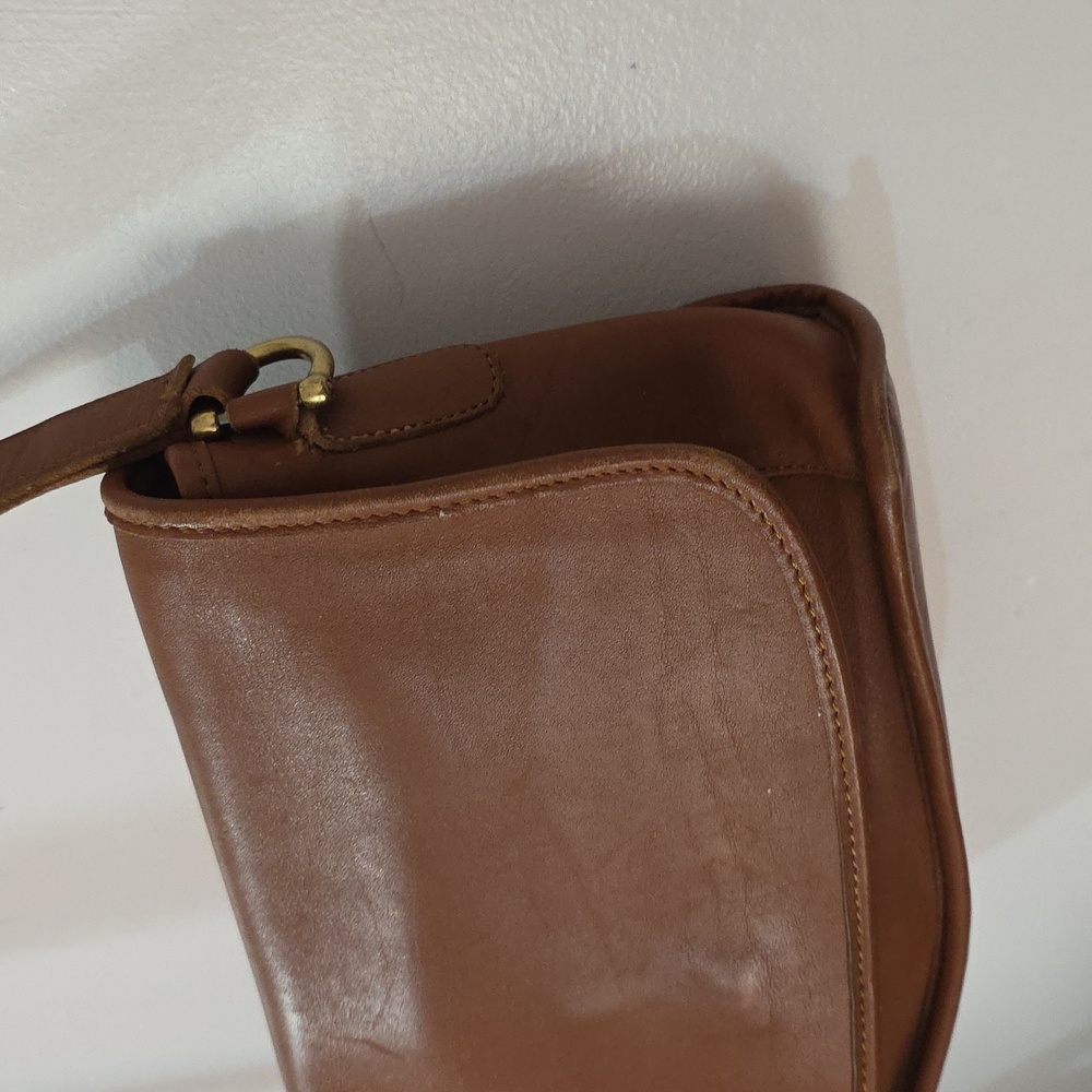 Coach Brown Leather Crossbody Bag with Gold Hardware - Picture 5 of 12